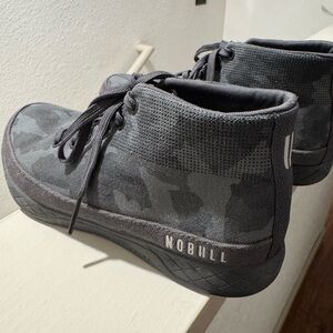 NOBULL women’s dark camo canvas mid trainer SIZE 9 US WOMENS.